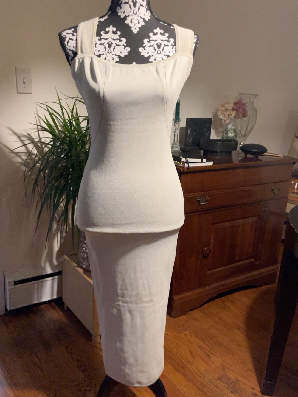 Vintage Azzedine Alaïa Ivory Bodycon Maxi Dress Cross Back – Archive 6050